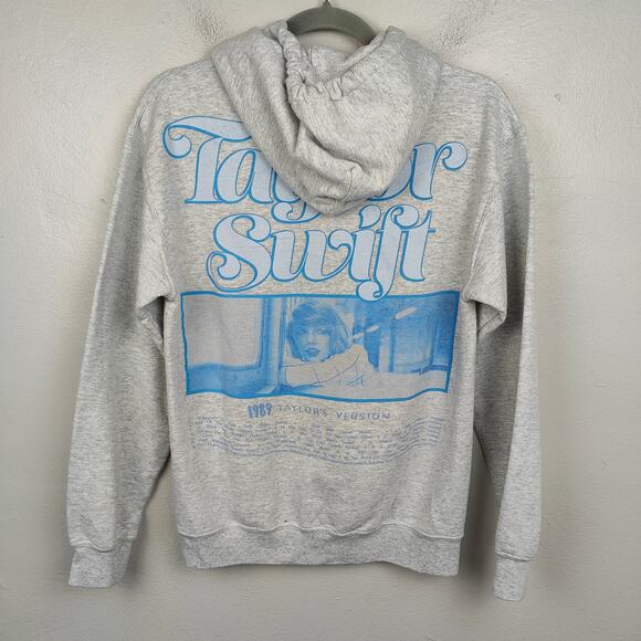 Taylor Swift From the Vault Photo 1989 Taylor's Version Hoodie Size Small‎ Pop - Picture 1 of 8